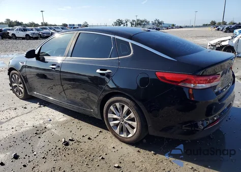 2016 Kia Optima Ex z USA, uszkodzony, nr VIN 5XXGU4L39GG057807